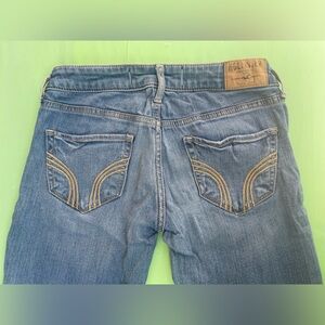 LOW RISE HOLLISTER CALIFORNIA Medium Blue Bootcut Women's Jeans SIZE 24